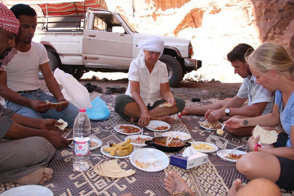 Wadi Rum Sleep Under The Stars מראה חיצוני תמונה